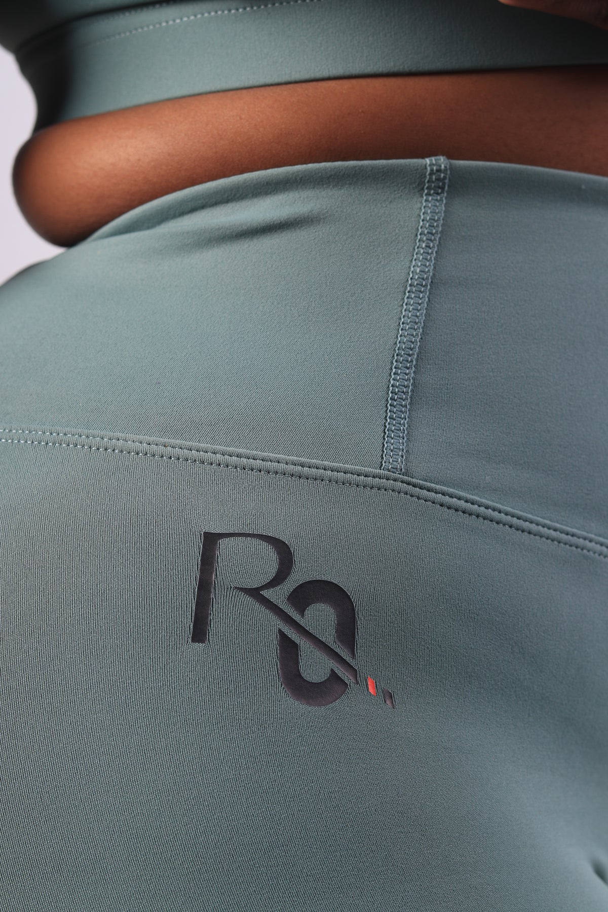 Sculpt Seamless Set – Cross Back